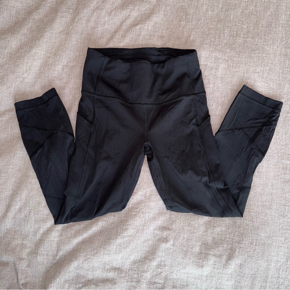 🖤 Lululemon Black Cropped Pocket Leggings – Mesh Detail | Size 4 🖤